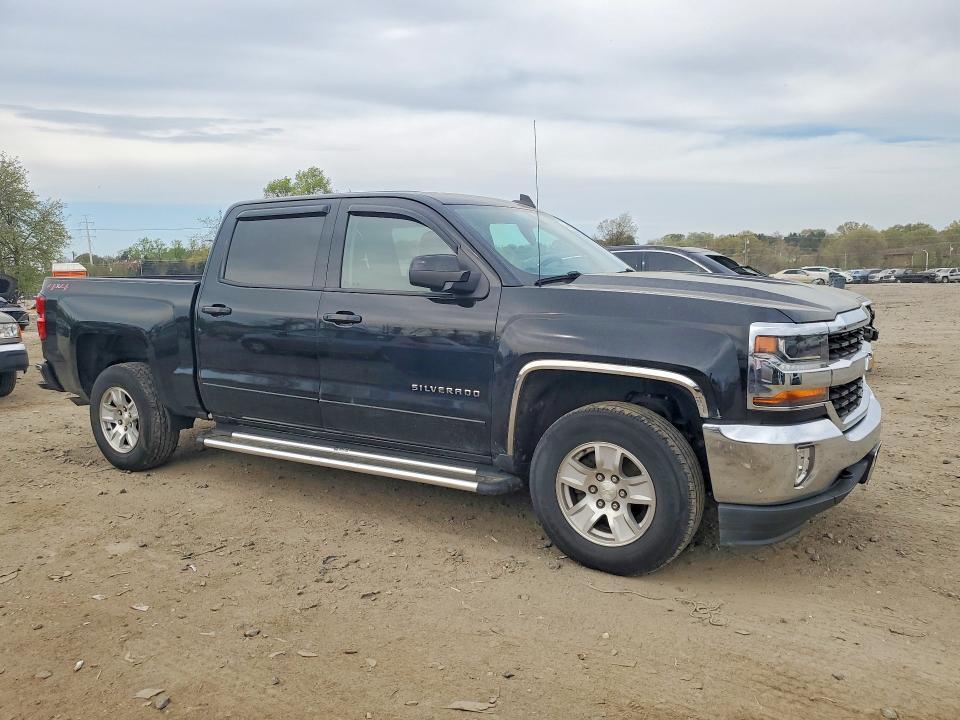 3GCUKREC2JG417751 2018 CHEVROLET SILVERADO photo no. 4