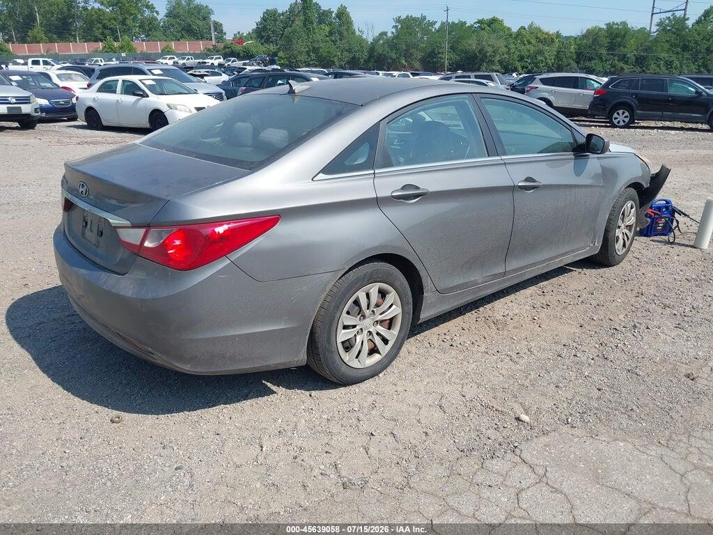 5NPEB4AC3BH040627 2011 HYUNDAI SONATA photo no. 4