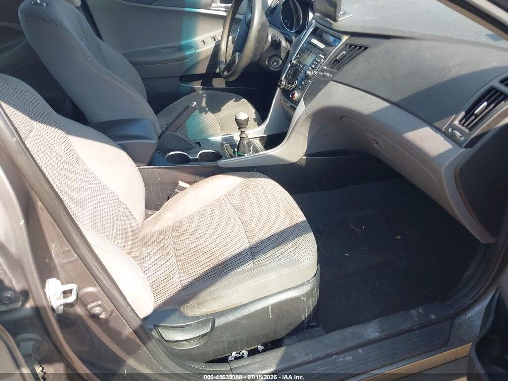 5NPEB4AC3BH040627 2011 HYUNDAI SONATA photo no. 5