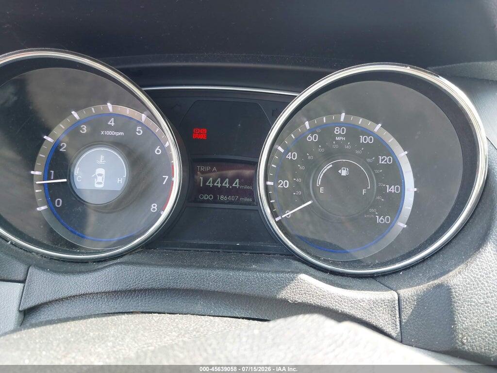 5NPEB4AC3BH040627 2011 HYUNDAI SONATA photo no. 7