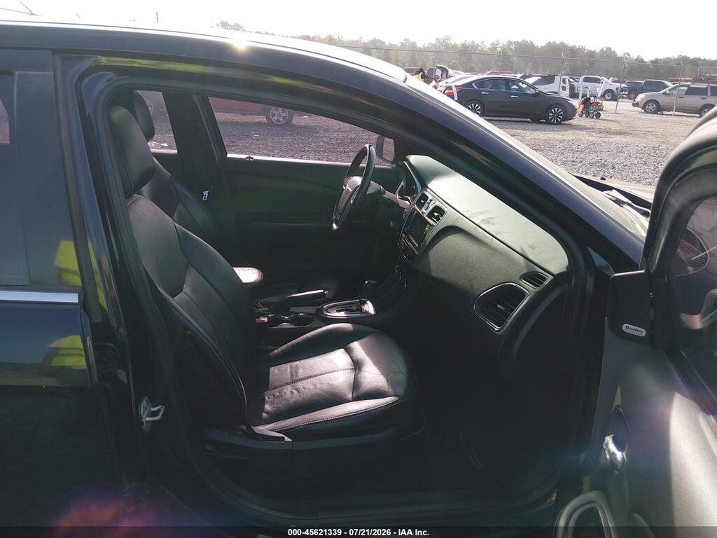 1C3BC2FB1BN504877 2011 CHRYSLER 200 photo no. 5
