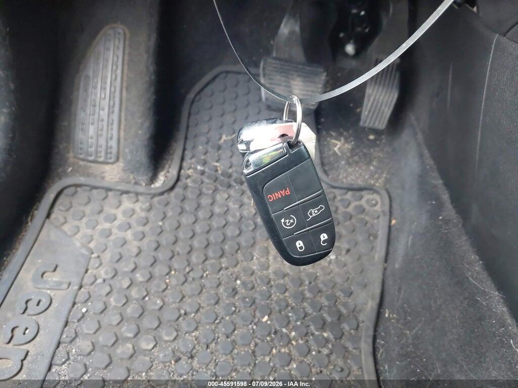 3C4NJDFN5PT526781 2023 JEEP COMPASS photo no. 11
