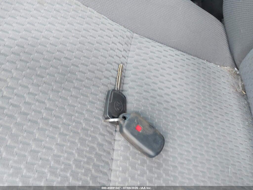 2T1KR32E37C641829 2007 TOYOTA MATRIX photo no. 11