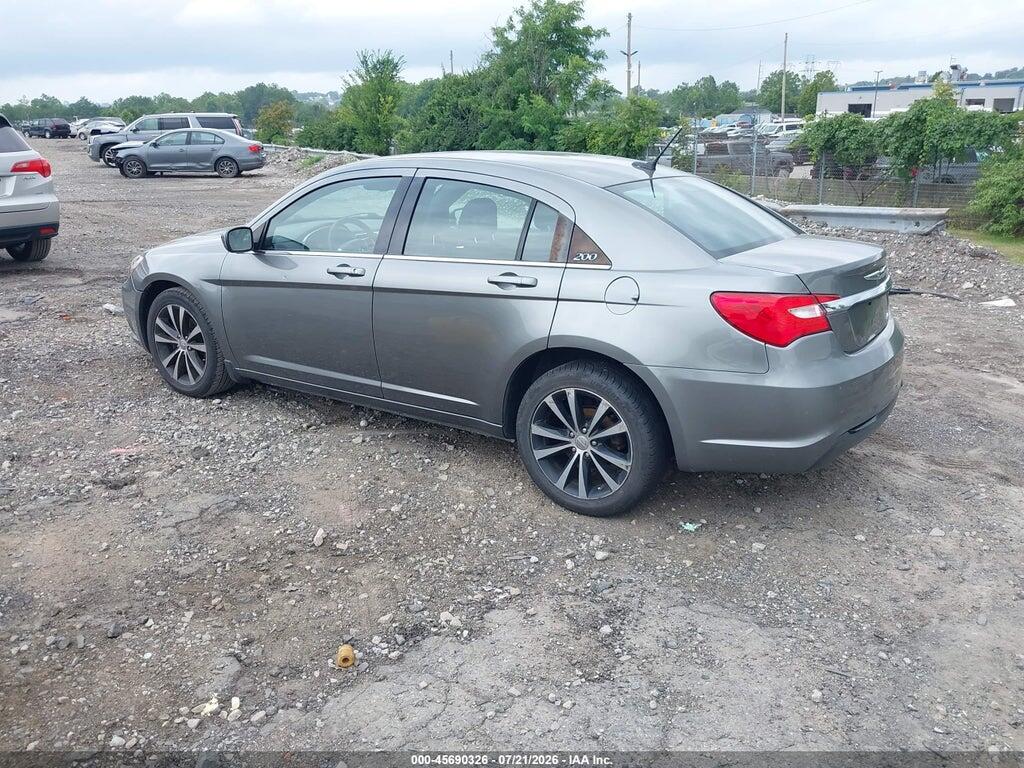1C3CCBBB1DN676680 2013 CHRYSLER 200 photo no. 3