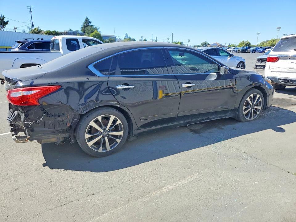 1N4AL3AP1GC291258 2016 NISSAN ALTIMA photo no. 3