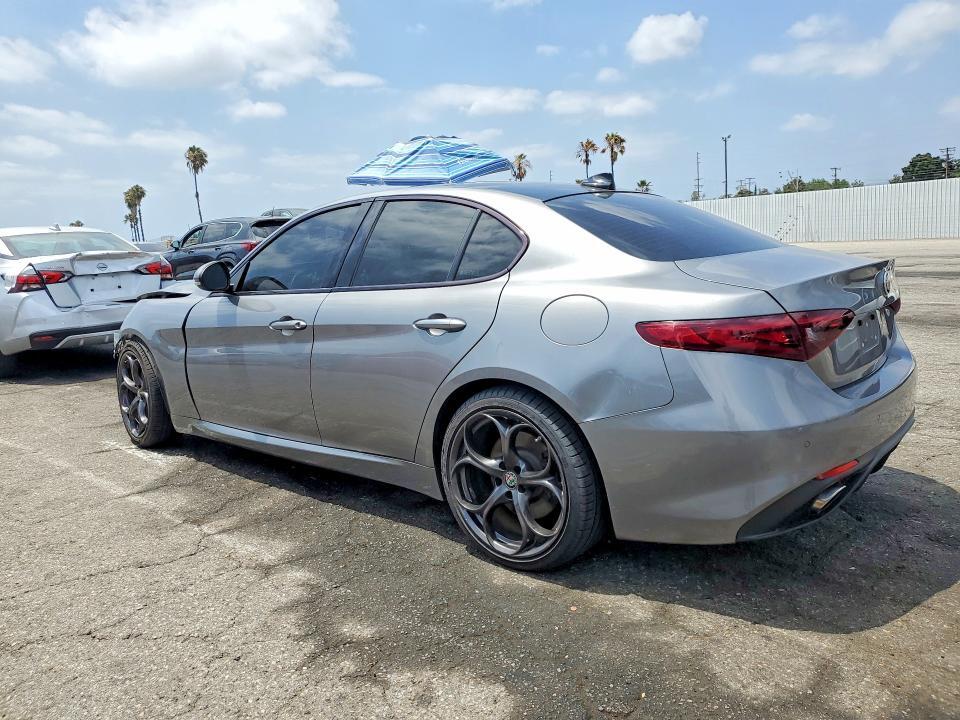 ZARFAECN2J7583021 2018 ALFA ROMEO GIULIA photo no. 2
