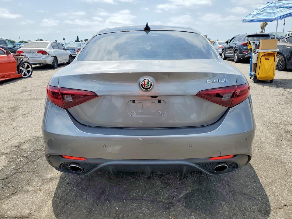 ZARFAECN2J7583021 2018 ALFA ROMEO GIULIA photo no. 6