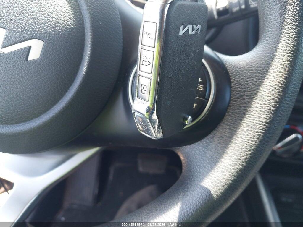 KNDJ23AU6N7804819 2022 KIA SOUL photo no. 11