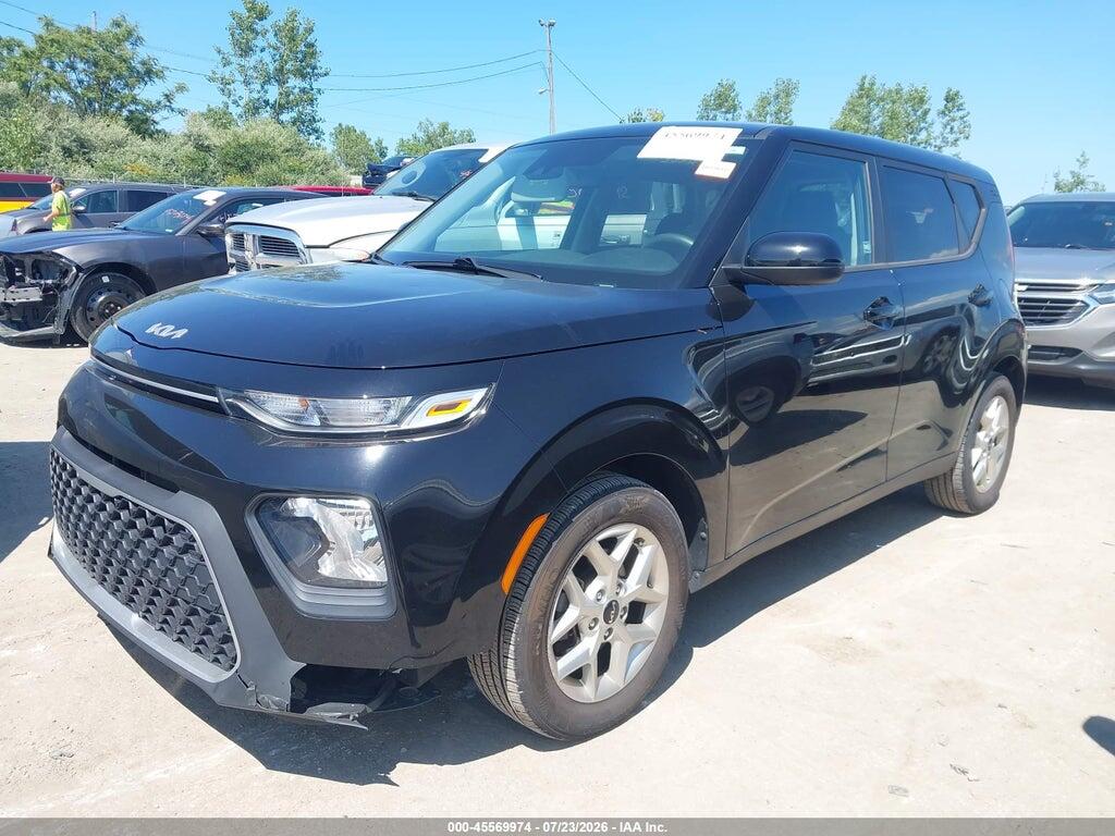 KNDJ23AU6N7804819 2022 KIA SOUL photo no. 2