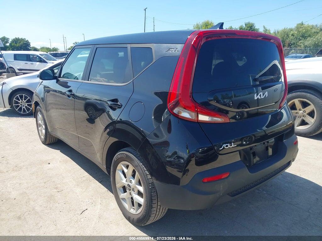 KNDJ23AU6N7804819 2022 KIA SOUL photo no. 3
