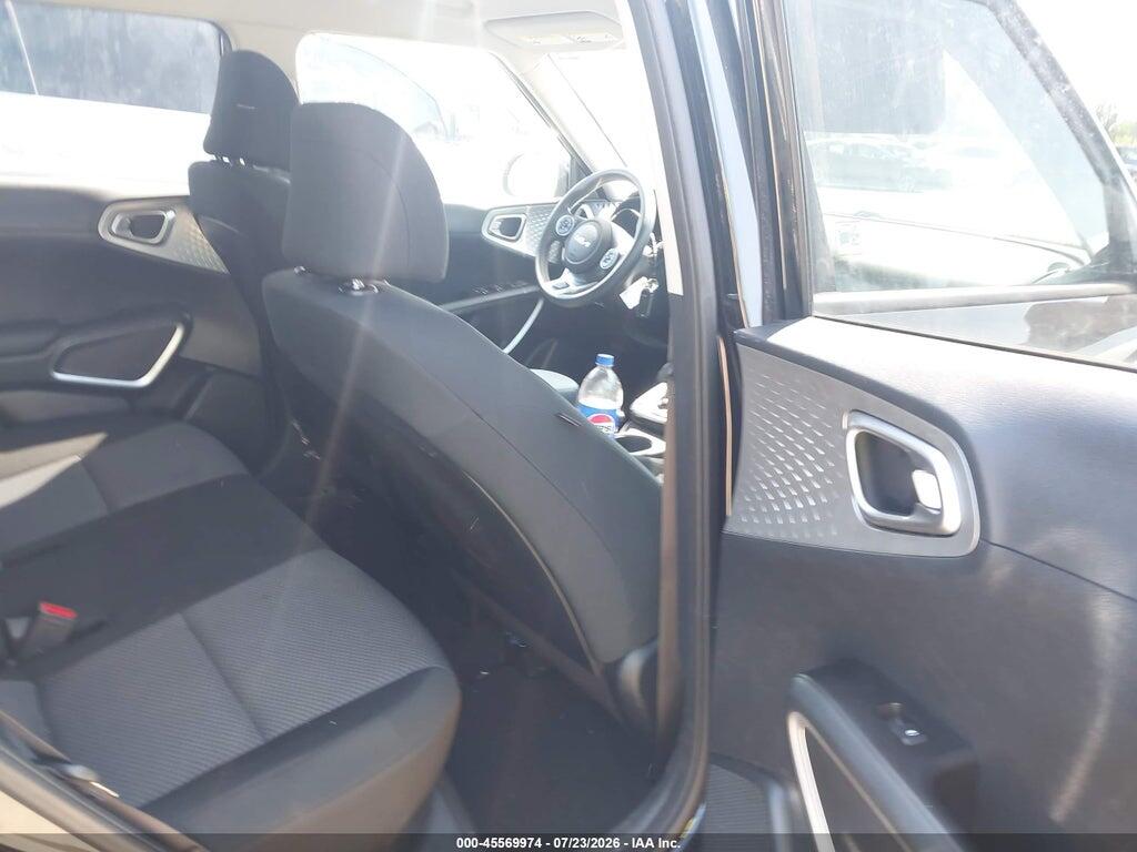 KNDJ23AU6N7804819 2022 KIA SOUL photo no. 8