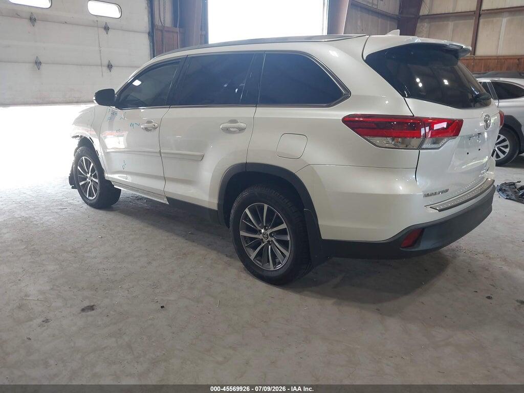 5TDJZRFH1KS937306 2019 TOYOTA HIGHLANDER photo no. 3