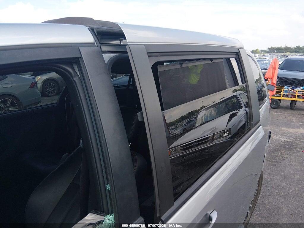 2C4RDGEG9JR202935 2018 DODGE GRAND CARAVAN photo no. 6