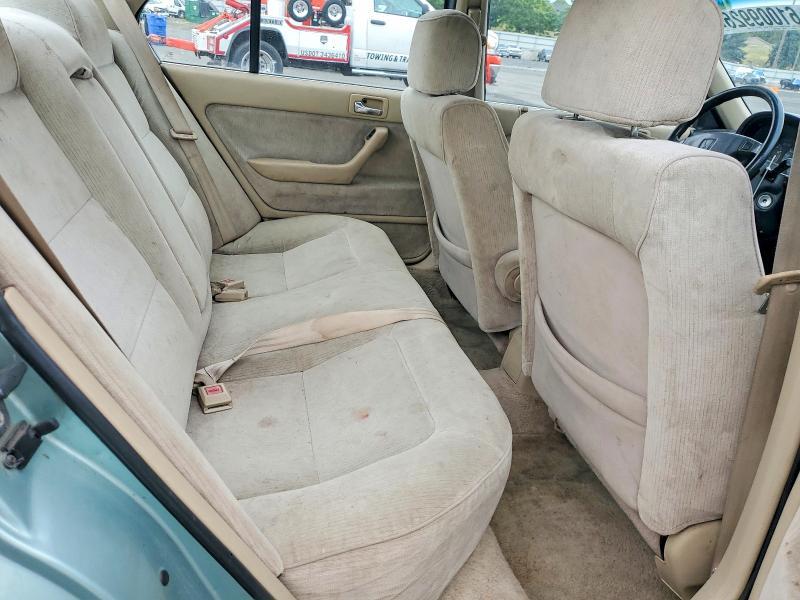 1992 HONDA ACCORD LX — Фото 10 из 12