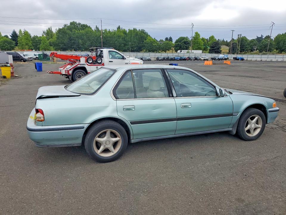 1992 HONDA ACCORD LX — Фото 3 из 12