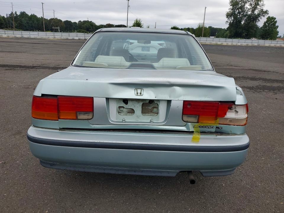 1992 HONDA ACCORD LX — Фото 6 из 12