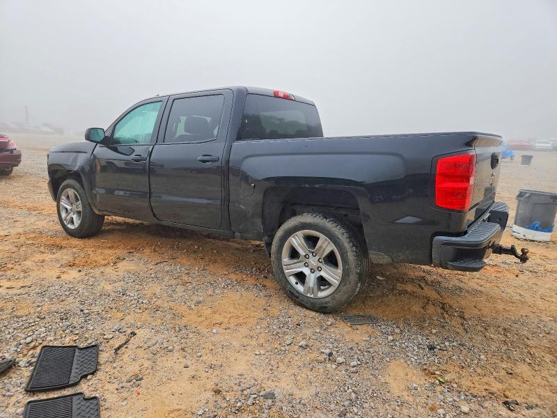 3GCUKPEC4JG145806 2018 CHEVROLET SILVERADO photo no. 2