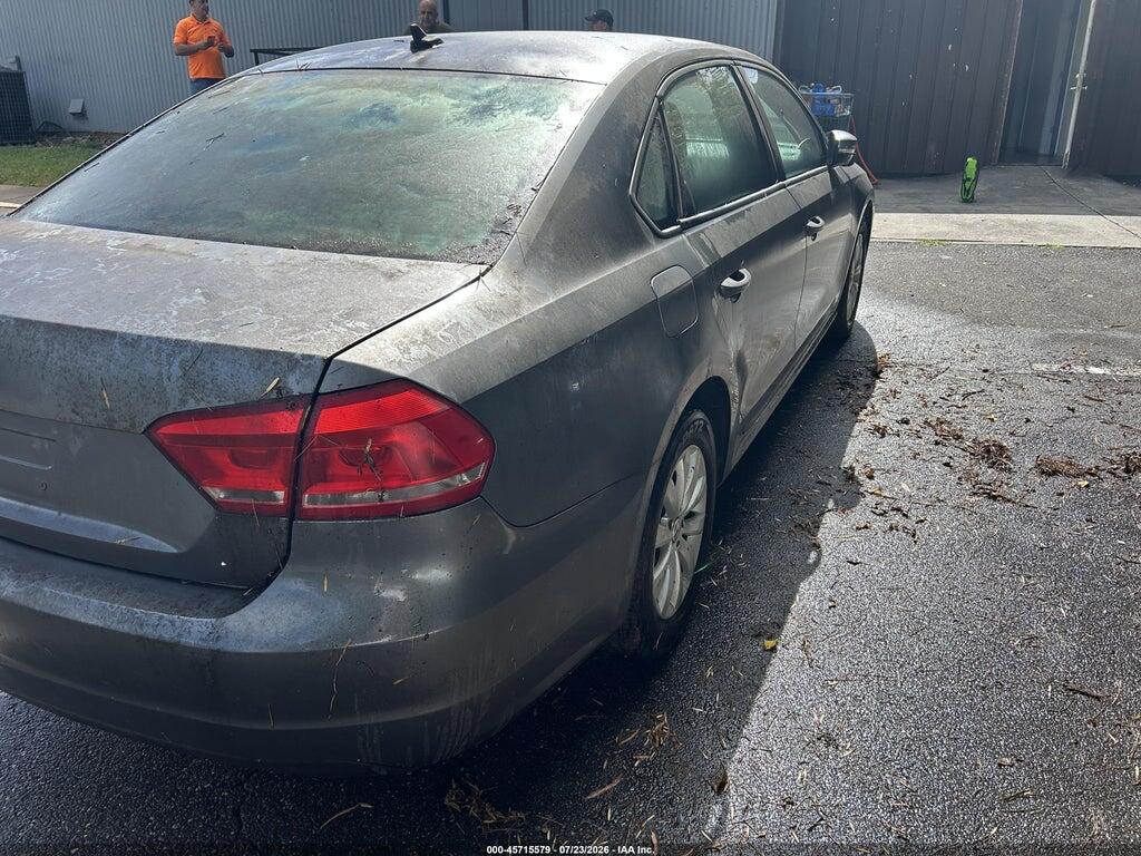1VWAT7A33FC065040 2015 VOLKSWAGEN PASSAT photo no. 4