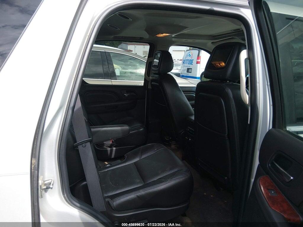 1GYS4BEF0BR148874 2011 CADILLAC ESCALADE photo no. 8