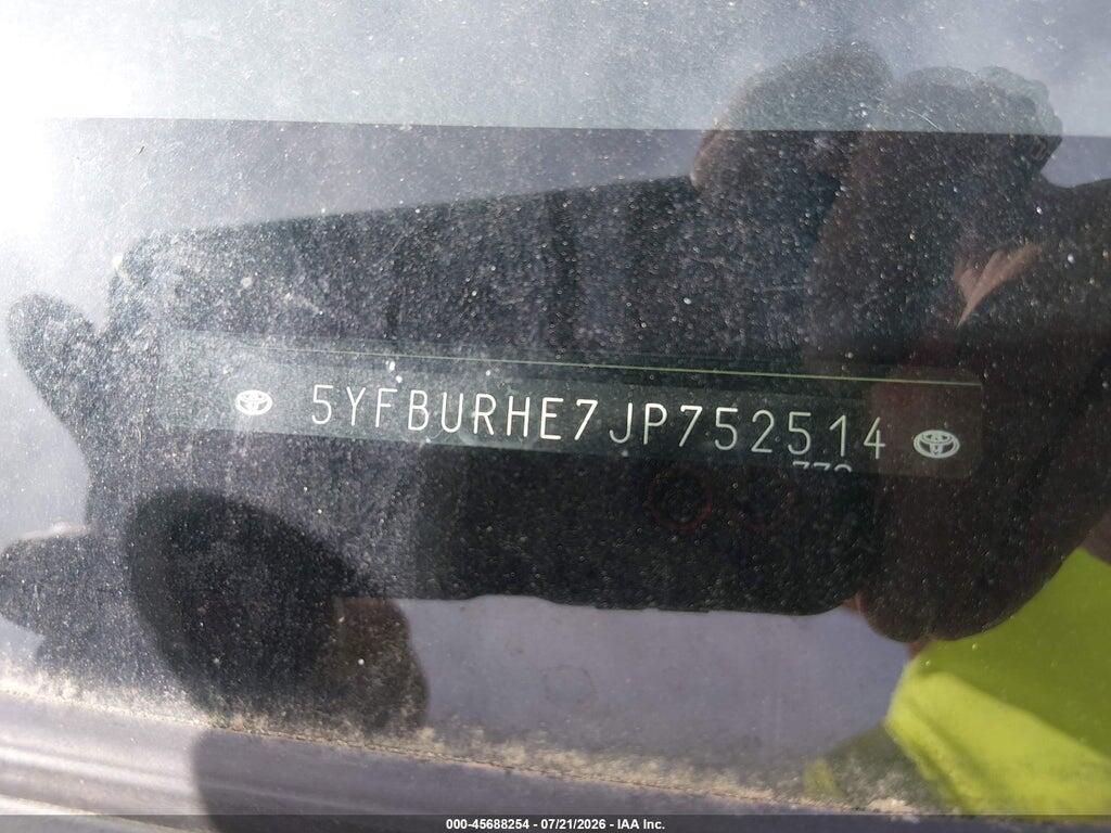 5YFBURHE7JP752514 2018 TOYOTA COROLLA photo no. 9