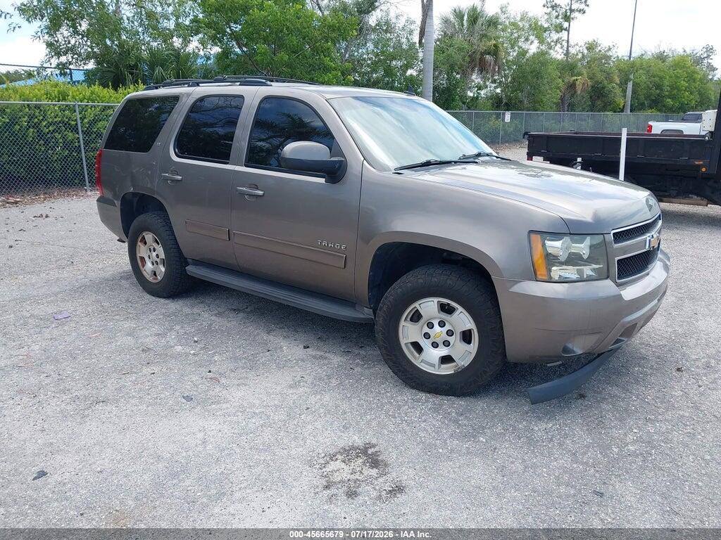 1GNSKBE00BR295940 2011 CHEVROLET TAHOE photo no. 1
