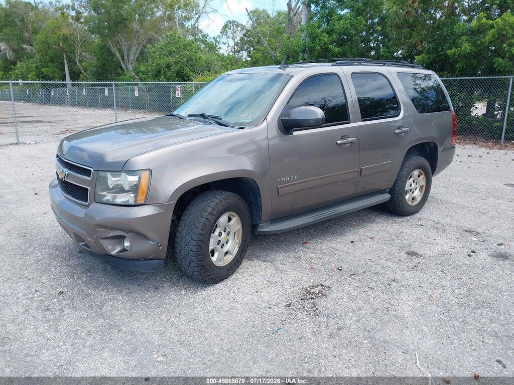 1GNSKBE00BR295940 2011 CHEVROLET TAHOE photo no. 2