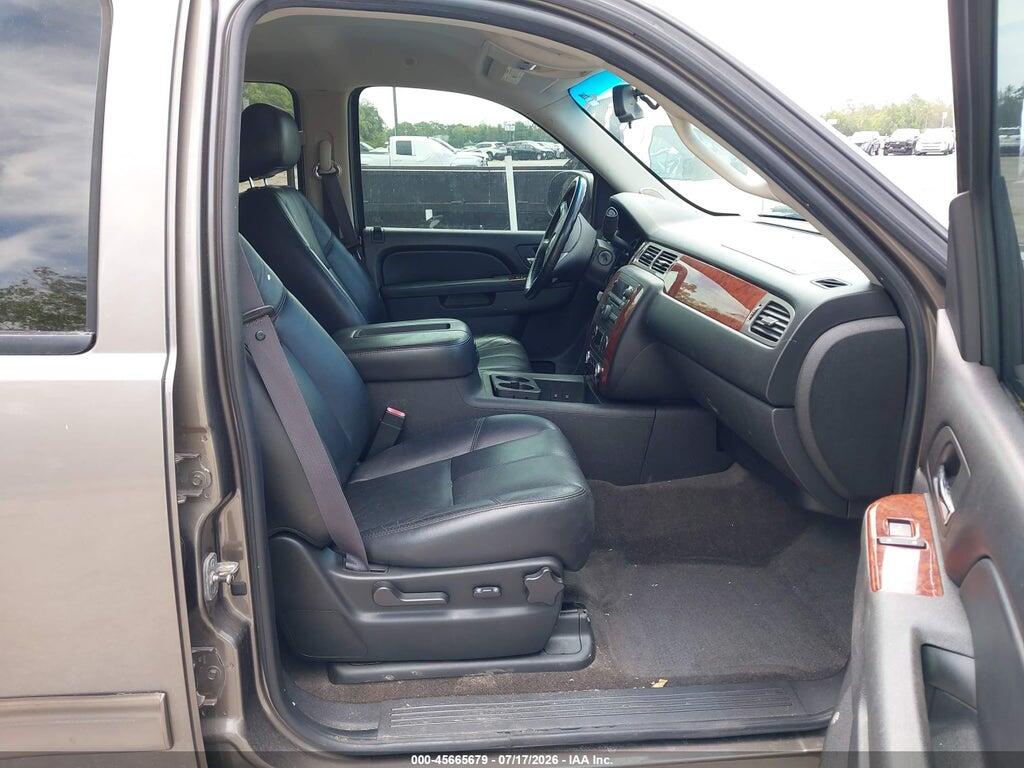 1GNSKBE00BR295940 2011 CHEVROLET TAHOE photo no. 5