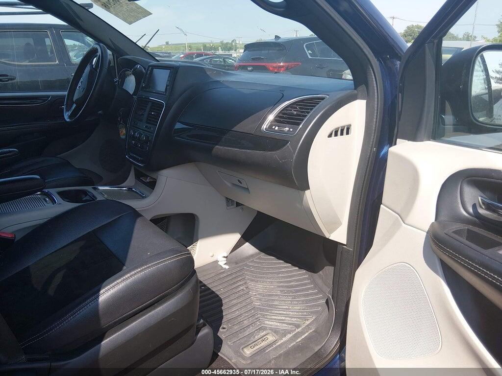 2C4RDGCGXHR807558 2017 DODGE GRAND CARAVAN photo no. 5