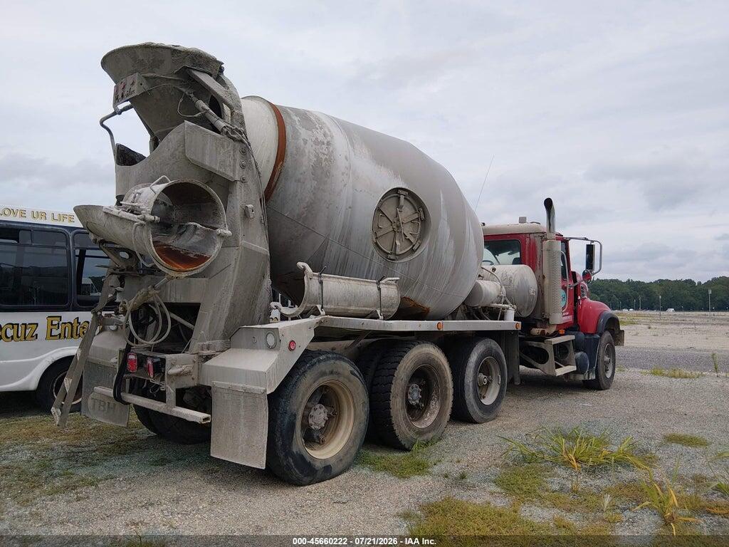 1M2AG11C76M040233 2006 MACK 700 photo no. 4