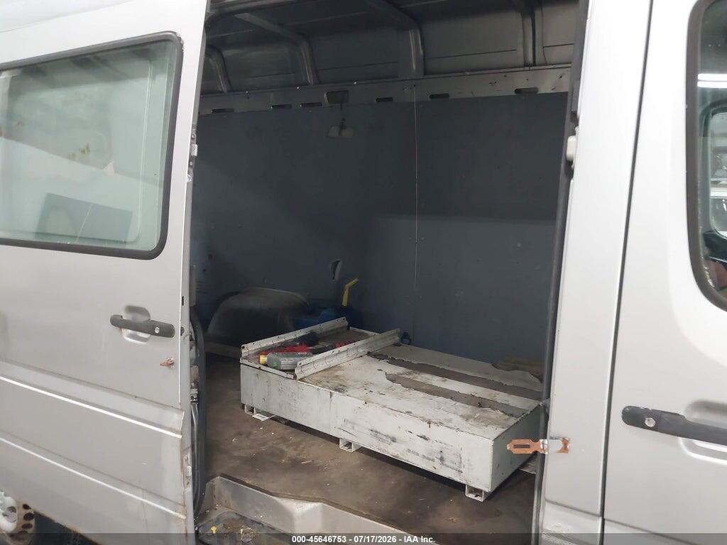 WD2PD644745676813 2004 DODGE SPRINTER VAN 2500 photo no. 8