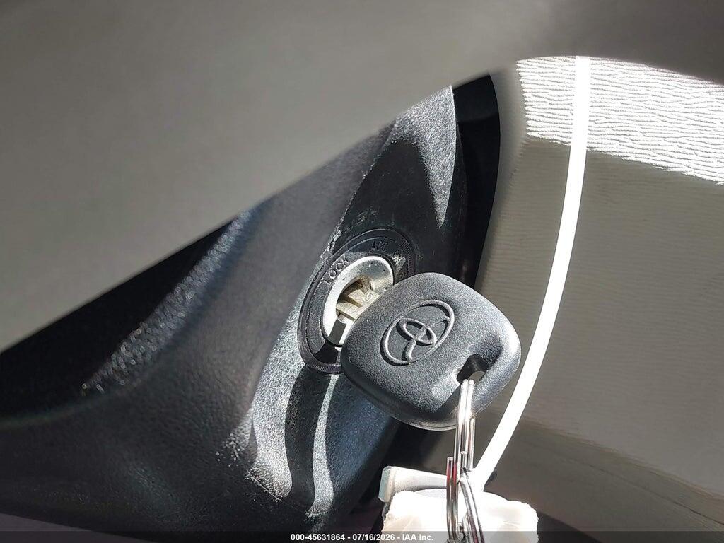 5TDYK3DC1BS166823 2011 TOYOTA SIENNA photo no. 11
