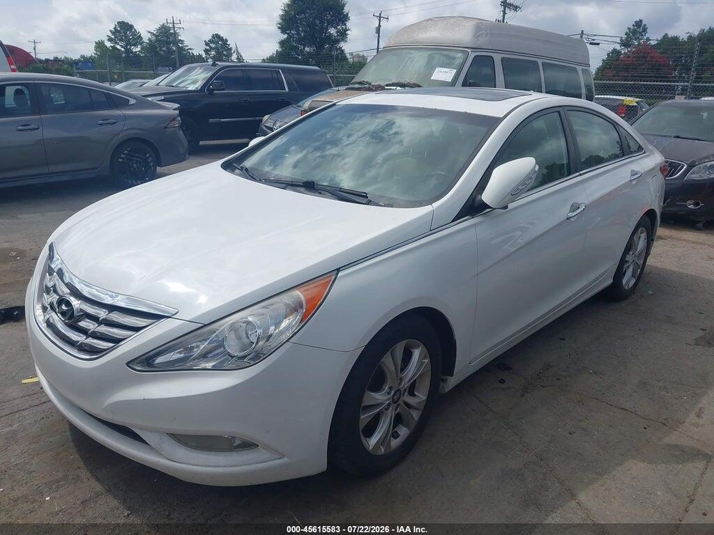 5NPEC4AB6BH307604 2011 HYUNDAI SONATA photo no. 2