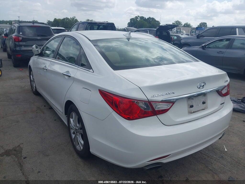 5NPEC4AB6BH307604 2011 HYUNDAI SONATA photo no. 3