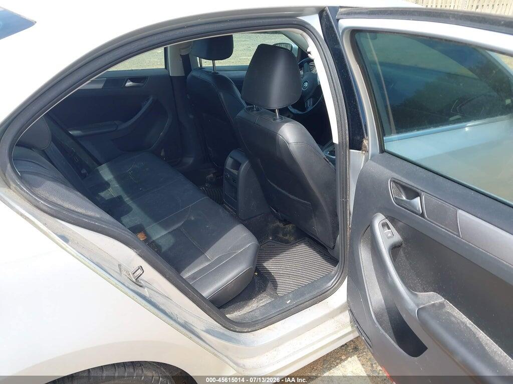 3VWLL7AJ8EM321340 2014 VOLKSWAGEN JETTA photo no. 8