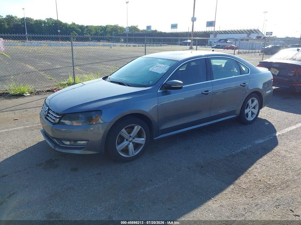 1VWBN7A38DC145204 2013 VOLKSWAGEN PASSAT photo no. 2