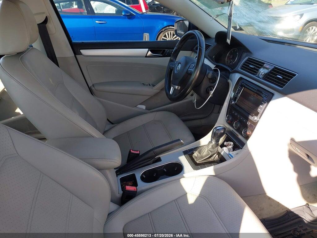 1VWBN7A38DC145204 2013 VOLKSWAGEN PASSAT photo no. 5