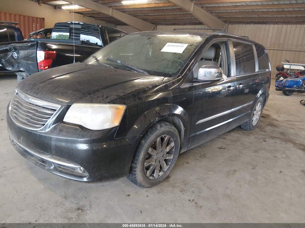 2A4RR8DG0BR747104 2011 CHRYSLER TOWN & COUNTRY photo no. 2