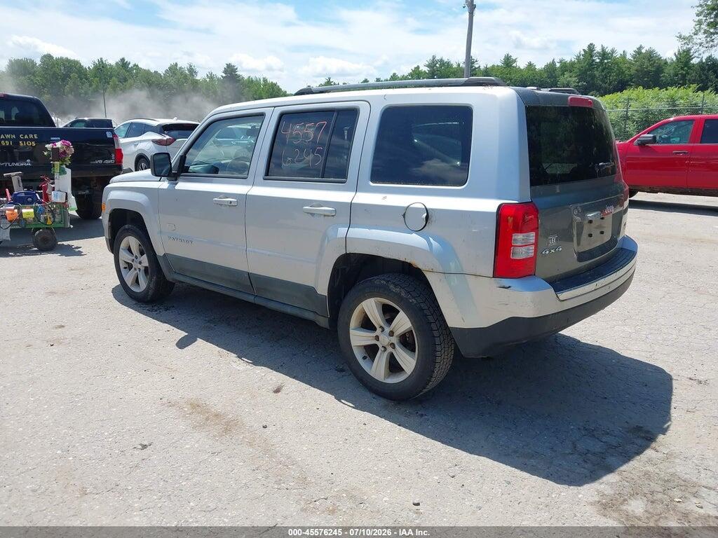 1J4NF4GB4BD166935 2011 JEEP PATRIOT photo no. 3