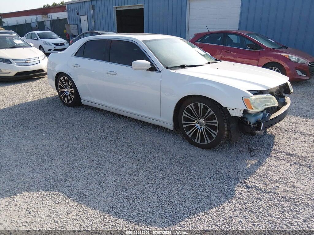 2C3CCABT1DH681695 2013 CHRYSLER 300 photo no. 1