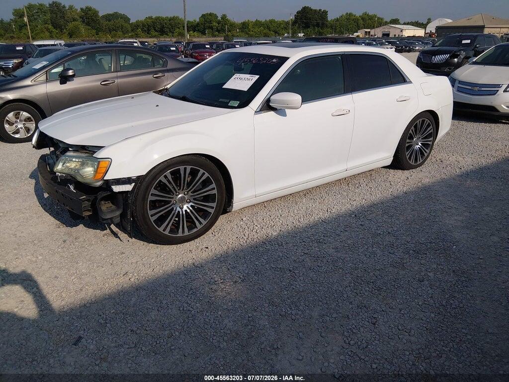 2C3CCABT1DH681695 2013 CHRYSLER 300 photo no. 2