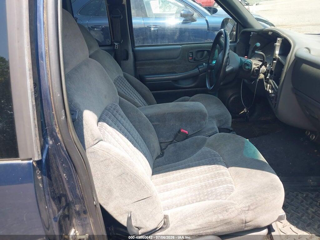 1GCCS19W618175697 2001 CHEVROLET S-10 photo no. 5