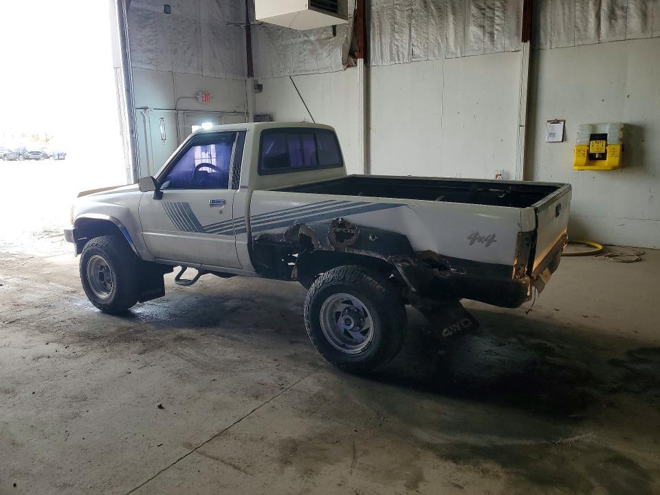 1987 TOYOTA PICKUP BASE — Фото 2 из 12
