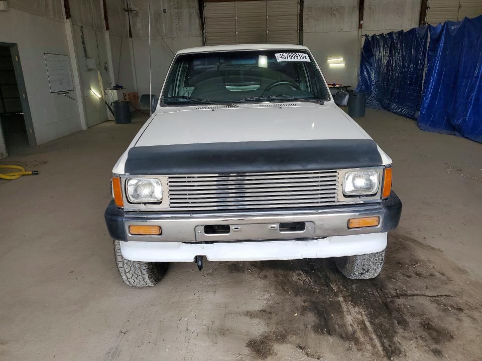 1987 TOYOTA PICKUP BASE — Фото 5 из 12