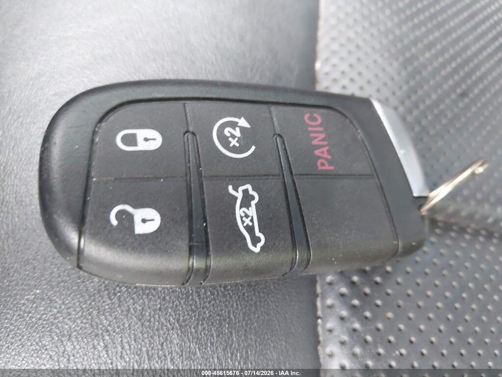1C3CCCEG9FN632121 2015 CHRYSLER 200 photo no. 11
