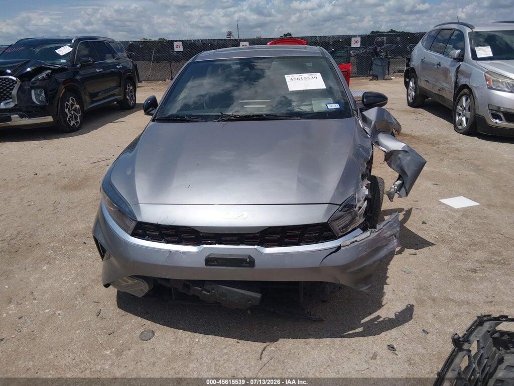 3KPF54AD2NE435783 2022 KIA FORTE photo no. 11