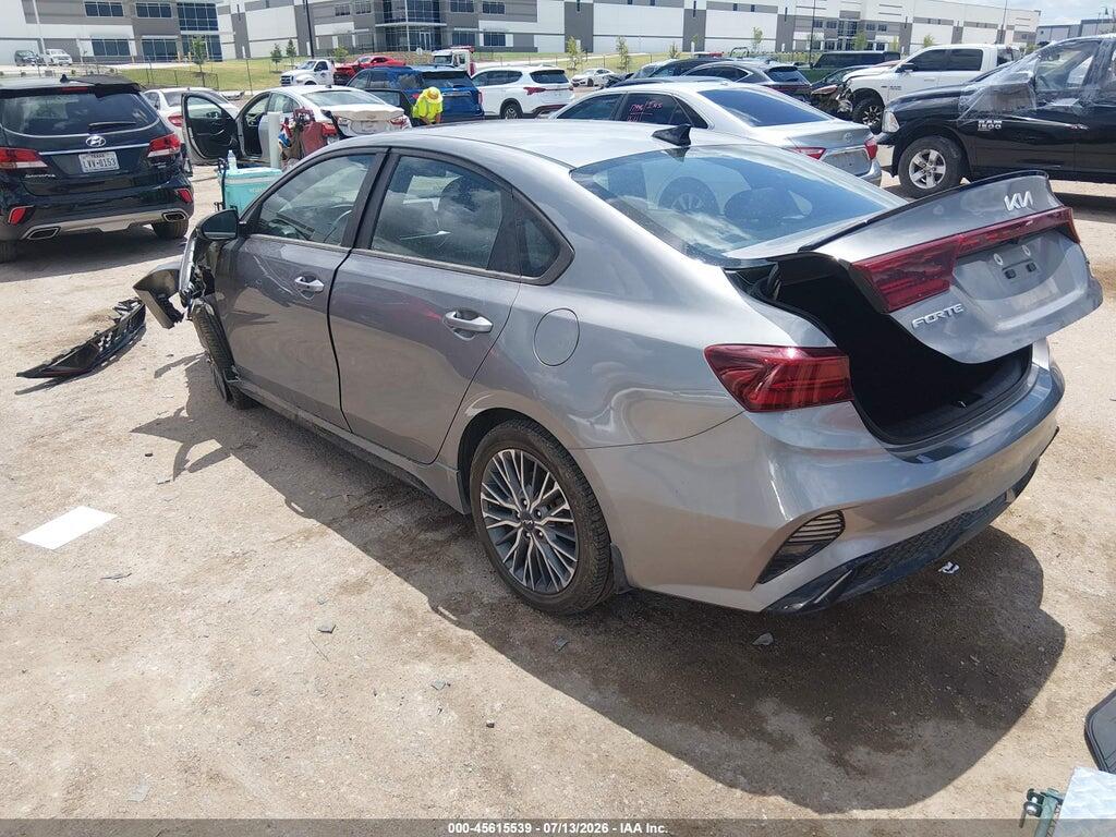 3KPF54AD2NE435783 2022 KIA FORTE photo no. 3