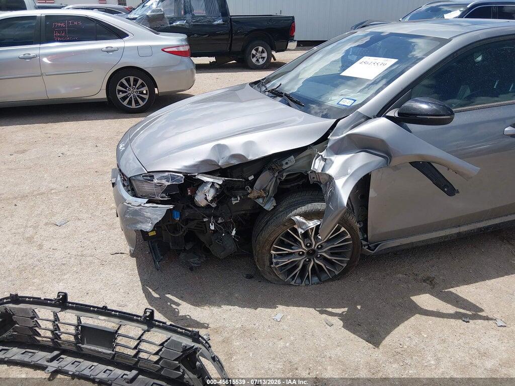 3KPF54AD2NE435783 2022 KIA FORTE photo no. 6