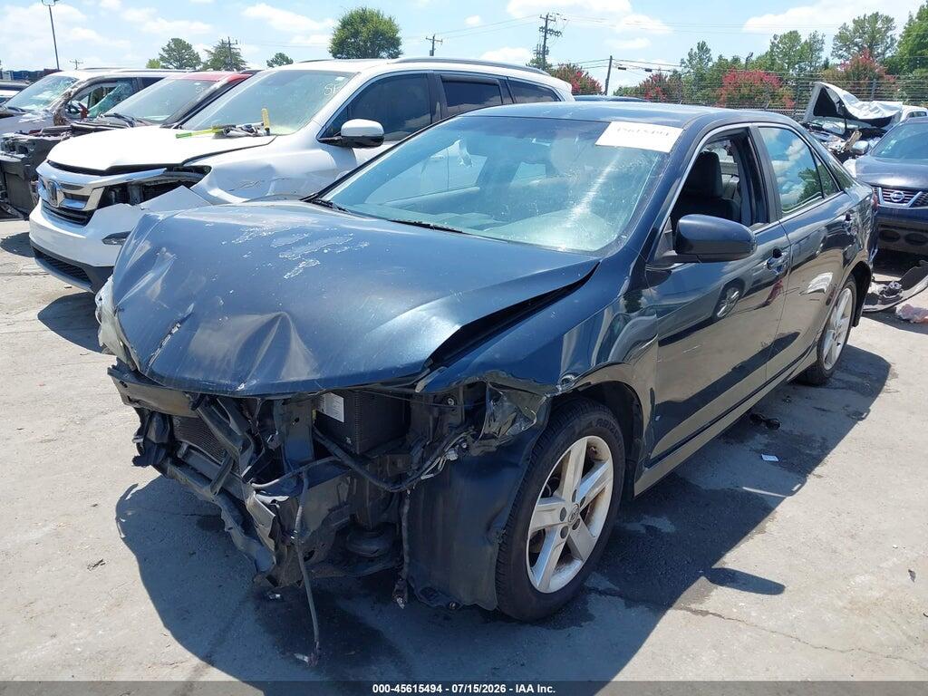 4T1BF1FK9EU319060 2014 TOYOTA CAMRY photo no. 2