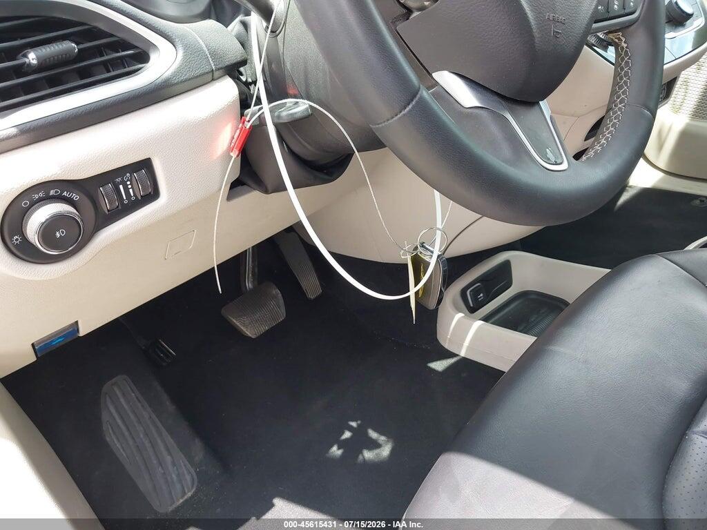 2C4RC1BG6PR590350 2023 CHRYSLER PACIFICA photo no. 11