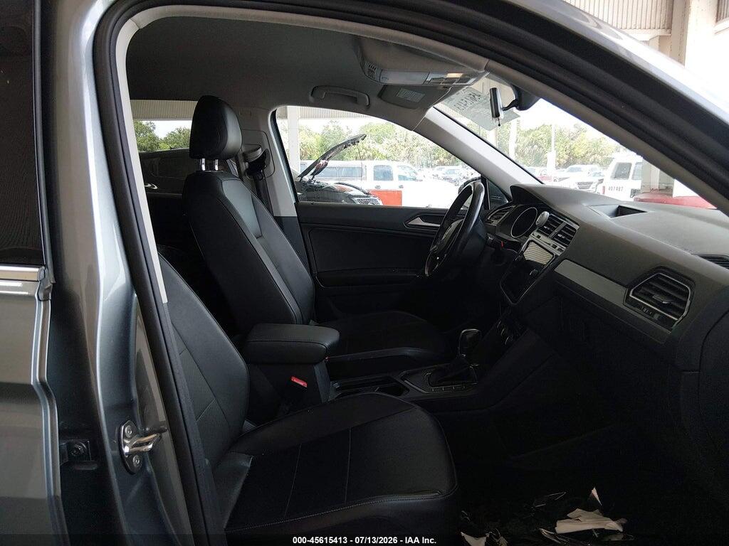 3VV3B7AX1JM024612 2018 VOLKSWAGEN TIGUAN photo no. 5
